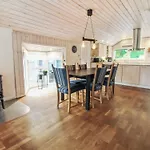 Lenya - 33km From The Sea By Interhome *