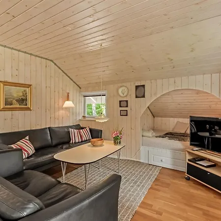 Lenya - 33km From The Sea By Interhome *