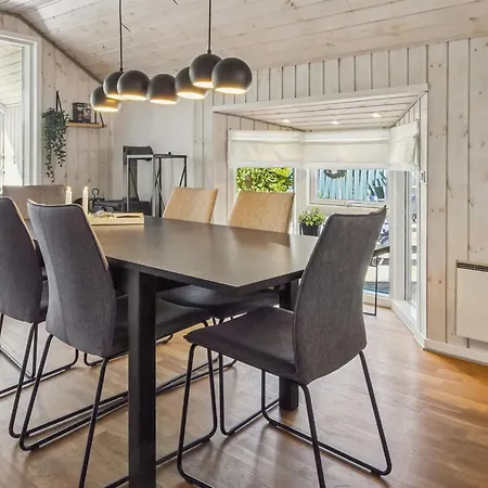 Lenya - 33km From The Sea By Interhome